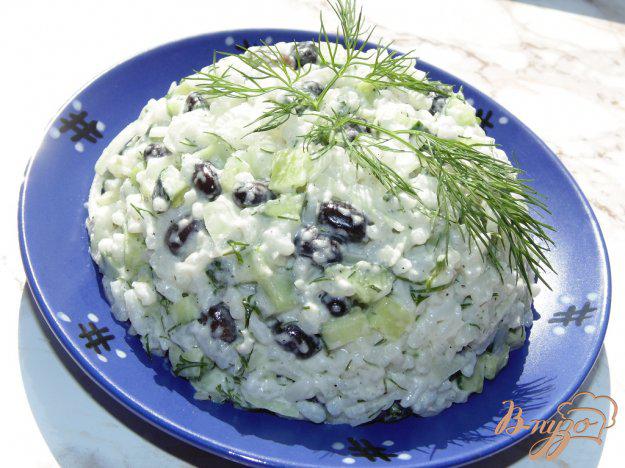 фото рецепта: Салат из риса с черной фасолью