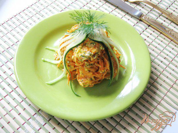 фото рецепта: Салат из моркови и плавленого сыра