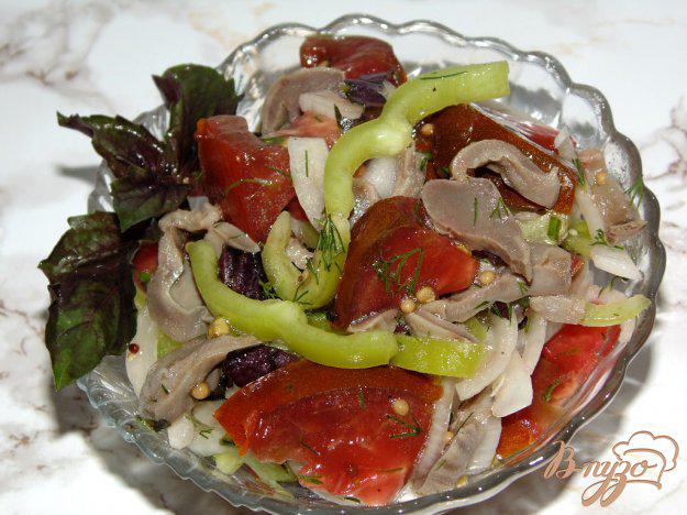 фото рецепта: Овощной салат с куриными желудочками