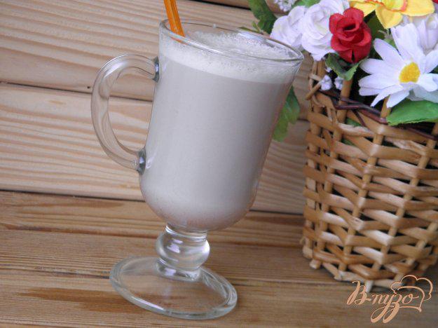 фото рецепта: Молочно-шоколадный коктейль с сиропом