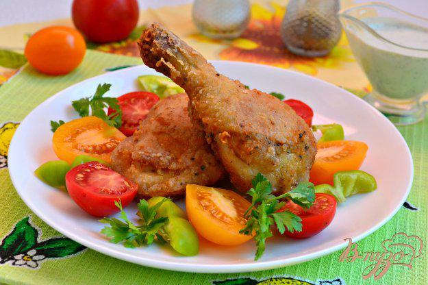 фото рецепта: Хрустящие куриные окорочка в крахмальной панировке на сковороде