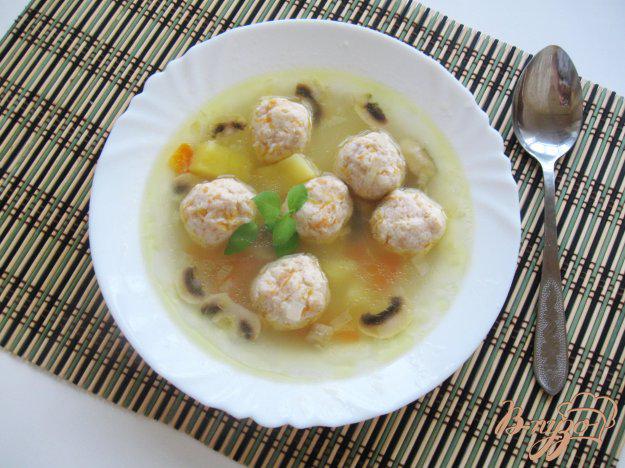 фото рецепта: Суп с фрикадельками из тыквы и курицы