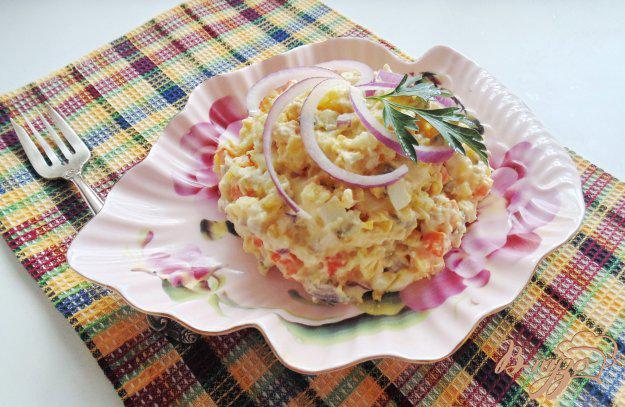 фото рецепта: Салат «Оливье» с красным луком