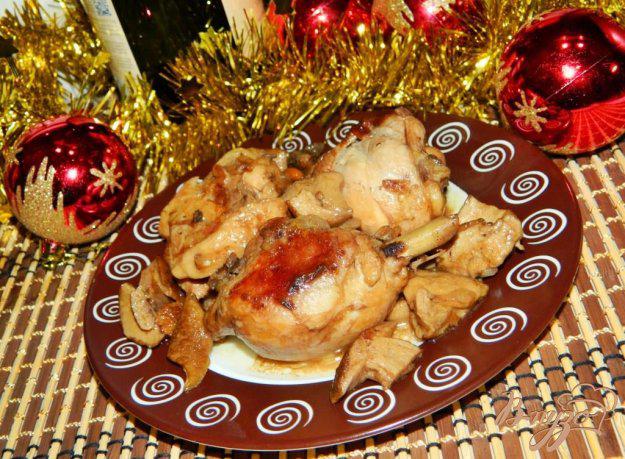 фото рецепта: Курица с грибами в горчично-гранатовом соусе