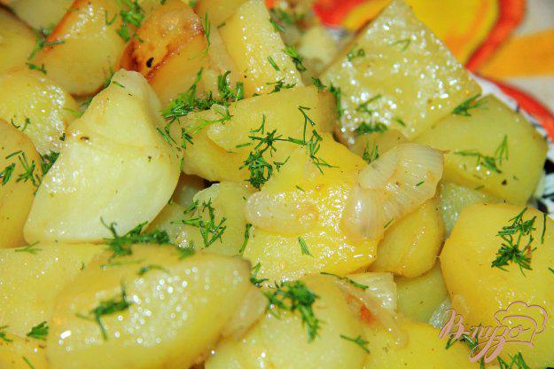 фото рецепта: Картофель с луком, чесноком и специями в рукаве