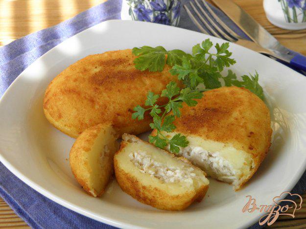 фото рецепта: Картофельные зразы с куриным мясом