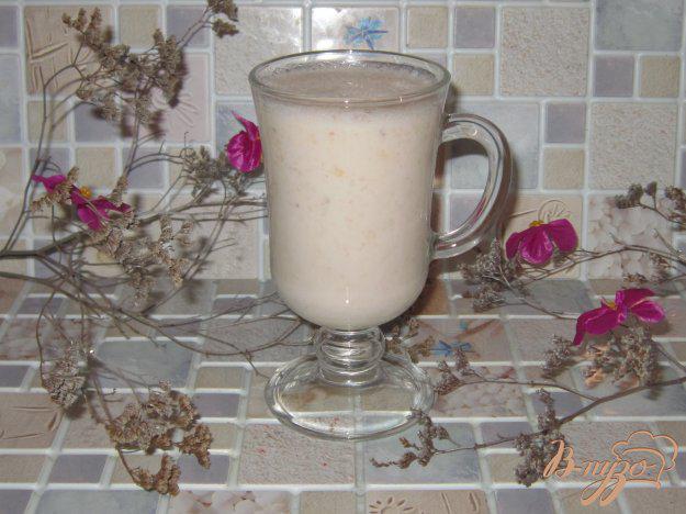 фото рецепта: Молочный коктейль с инжиром и бананом