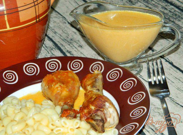 фото рецепта: Курица  овощным соусом на сметане