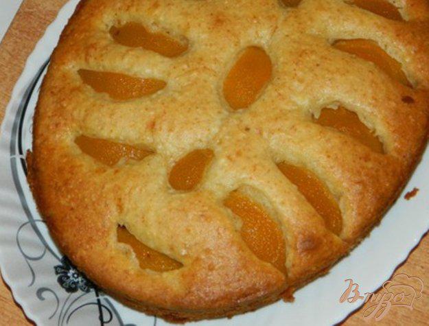 фото рецепта: Творожный пирог с персиками