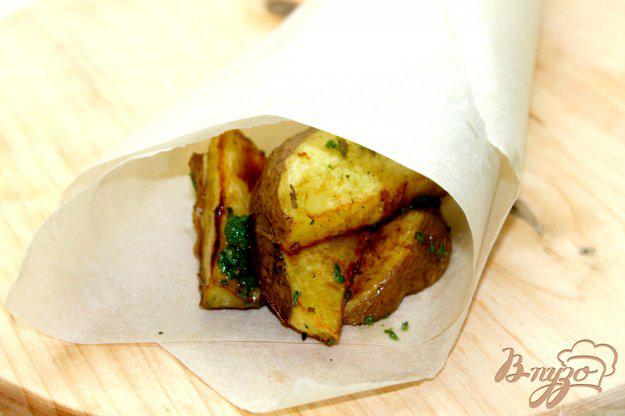 фото рецепта: Картофель дольками в чесночном соусе