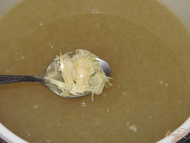 Холодец с вареным яйцом. Холодец из свиных ножек и куриной грудки. В холодец добавляют лук?. Нужно ли в холодец добавлять чеснок. Нужно ли в холодец добавлять чеснок.