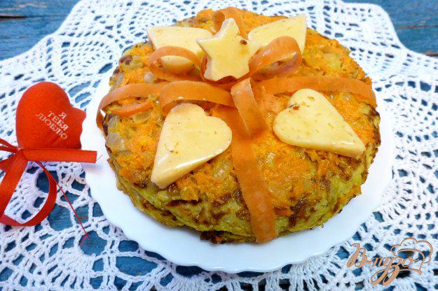 фото рецепта: Закусочный торт из кабачка  с овощной прослойкой