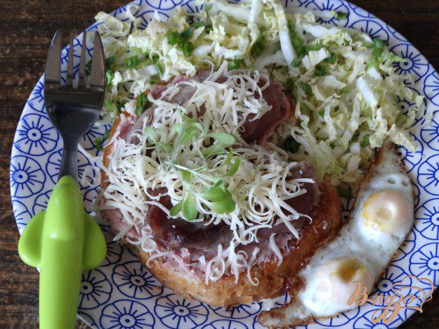 фото рецепта: Тост с индейкой и паштетом на завтрак