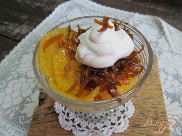 фото рецепта: Апельсиновый десерт с карамельной цедрой