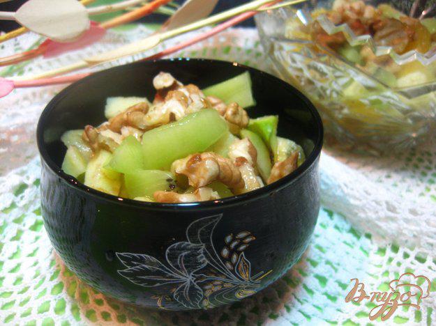 фото рецепта: Фруктовый салат с вермутом «Мохито»