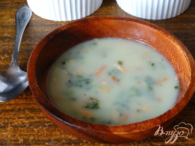 фото рецепта: Рыбный суп с горбушей и шпинатом