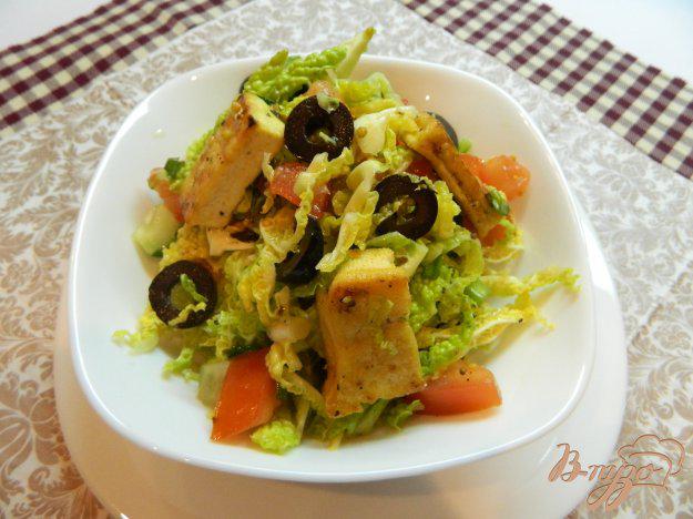 фото рецепта: Салат из савойской капусты с сыром тофу