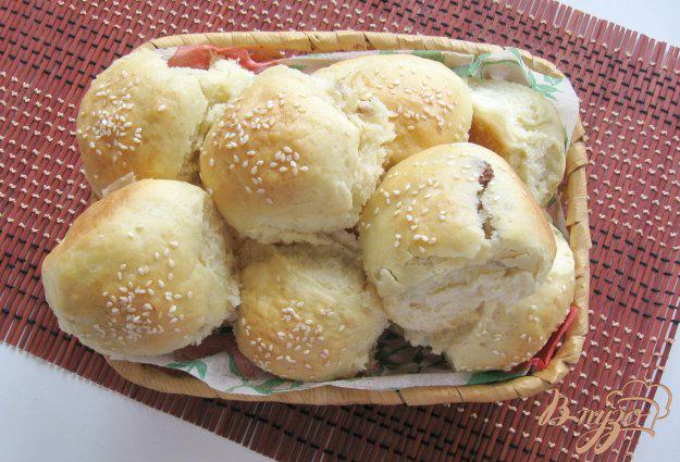 фото рецепта: Печеные пирожки с мясом и грибами