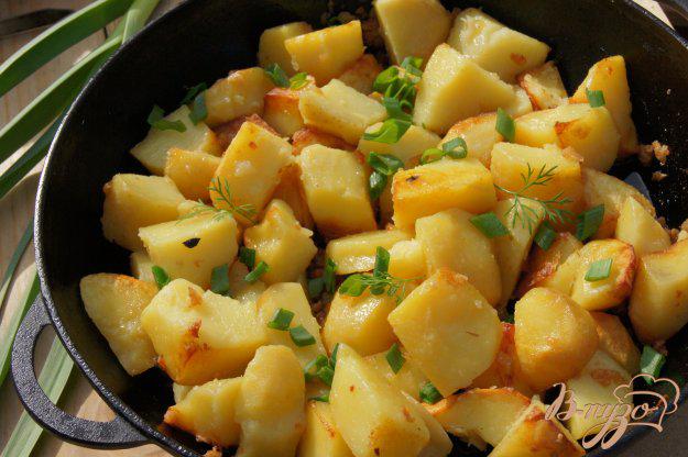 фото рецепта: Дачный картофель на шкварках