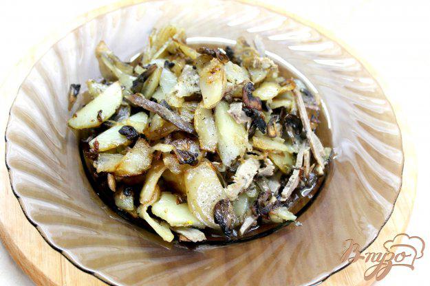 фото рецепта: Картофель с грибами и уткой