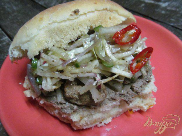 фото рецепта: Вьетнамский бутерброд «Бан Ми»