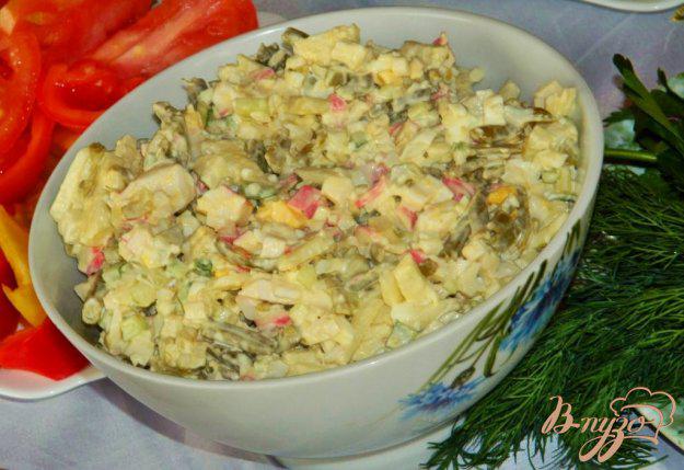 фото рецепта: Салат с крабовыми палочками и стручковой фасолью