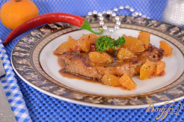 фото рецепта: Острые свиные стейки с мандариново-медовым соусом