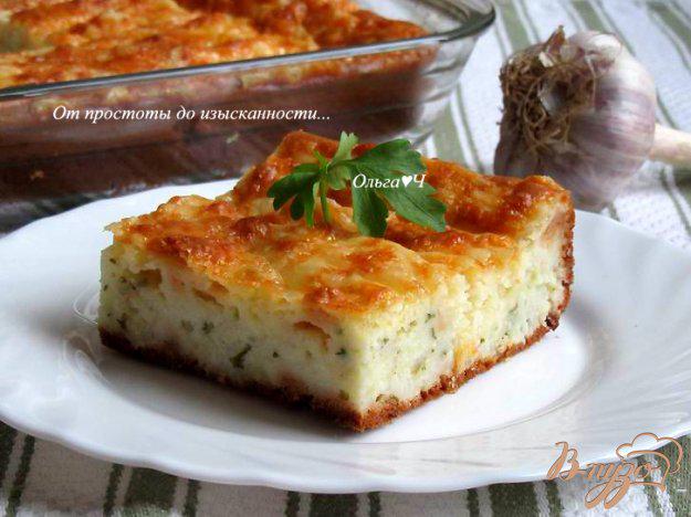 фото рецепта: Заливной пирог с творогом и сыром