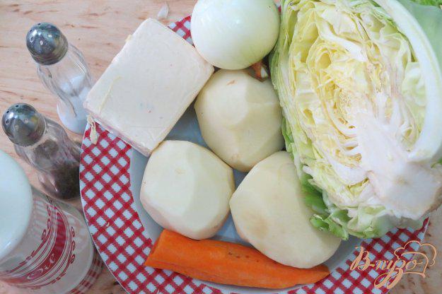 фото рецепта: Суп с плавлеными сырками и молодой капустой