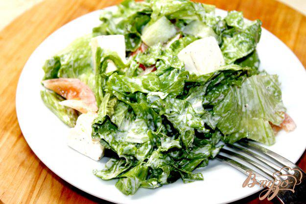 фото рецепта: Свежий салат с овощами и плавленным сыром