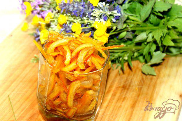фото рецепта: Цукаты из апельсиновых корок с корицей и мускатным орехом