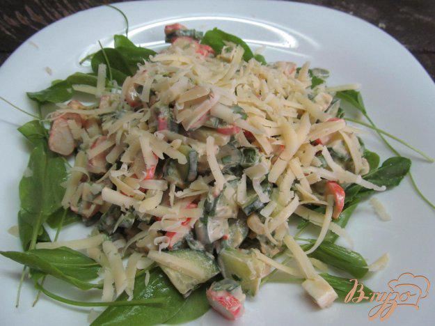 фото рецепта: Салат с крабовыми палочками с соевым соусом