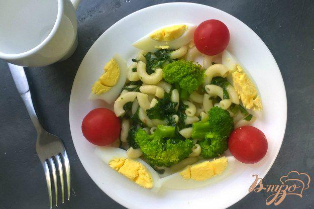 фото рецепта: Паста с брокколи и шпинатом