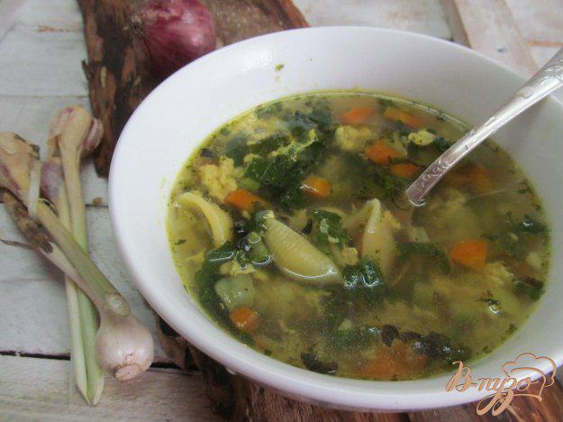 фото рецепта: Овощной суп с крапивой на курином бульоне