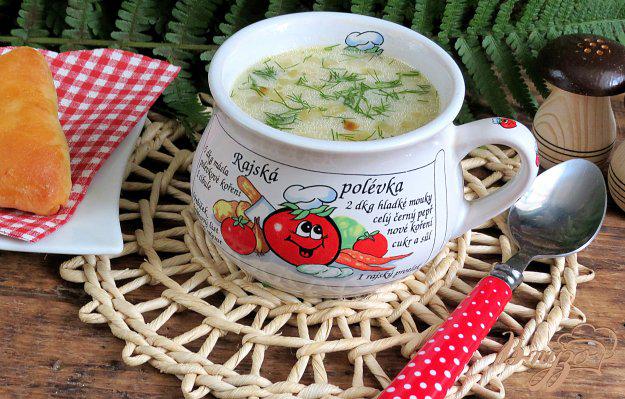 фото рецепта: Суп с сушеными грибами и плавленым сыром