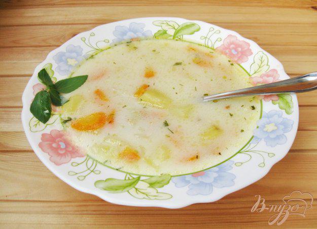 фото рецепта: Овощной суп с сыром и фасолью