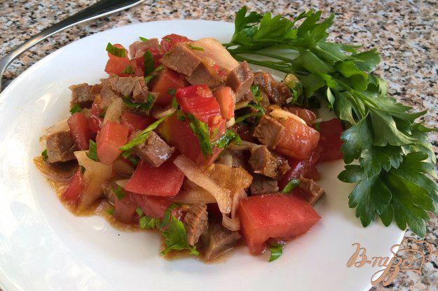 фото рецепта: Салат с помидорами и говядиной