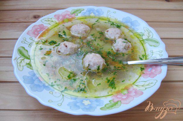 фото рецепта: Гречневый суп с куриными фрикадельками