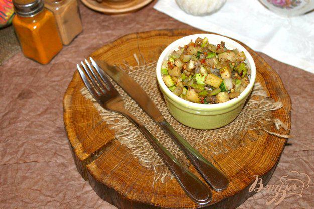 фото рецепта: Жареные кабачки с грецкими орехами и бальзамическим уксусом