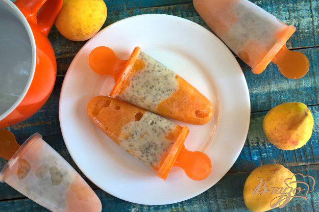 фото рецепта: Домашнее морожное с абрикосами и семенами чиа