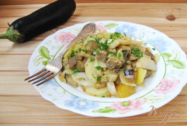 фото рецепта: Жареный картофель с баклажанами