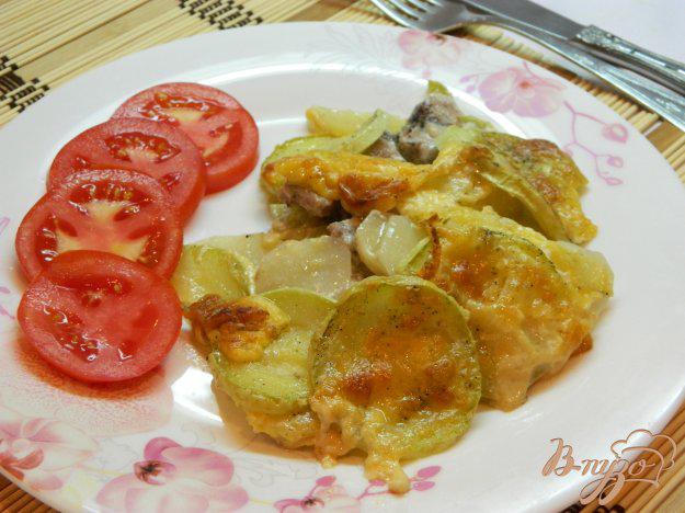 фото рецепта: Картофельная запеканка с мясом и кабачком