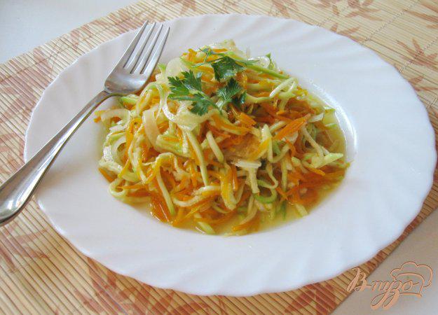 фото рецепта: Салат из кабачков с луком и морковью
