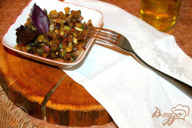 фото рецепта: Тушеные овощи с бальзамическим уксусом и свежим базиликом