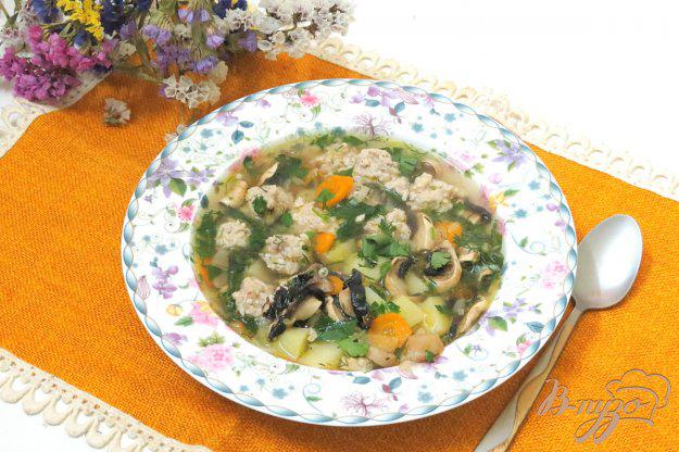 фото рецепта: Суп с ленивыми фрикадельками и грибами