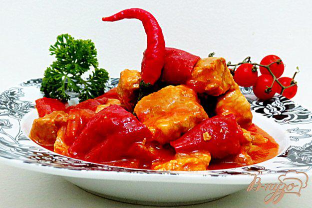 фото рецепта: Свинина в остром соусе с болгарским перцем
