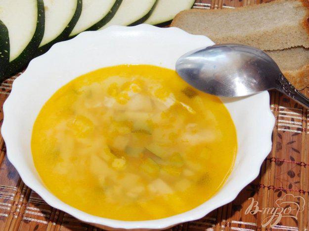 фото рецепта: Куриный суп с кабачками и булгуром