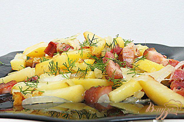 фото рецепта: Картофель жареный с луком и беконом
