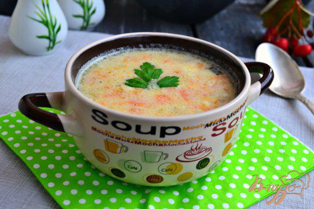 фото рецепта: Картофельно-морковный суп с сыром
