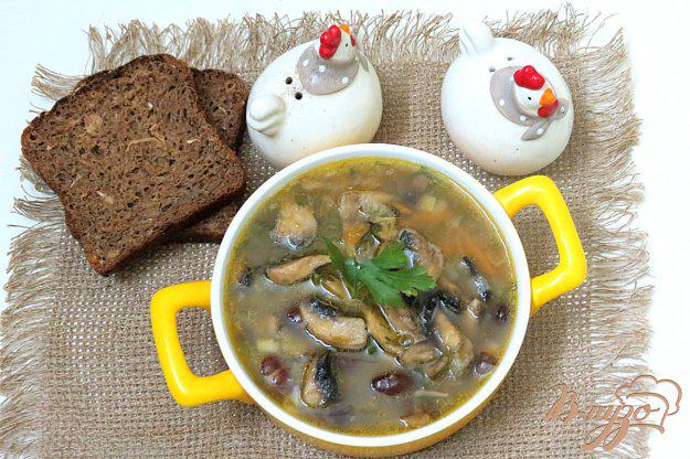 фото рецепта: Суп с фасолью и грибами